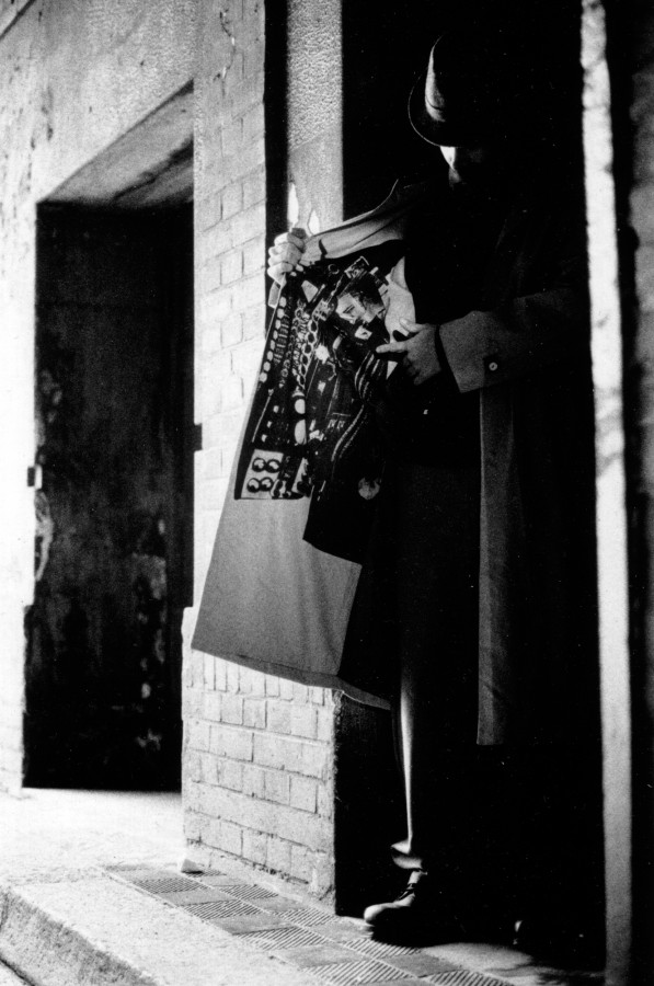 Frank Leder Autumn / Winter 2003 / 2004 Pay Attention