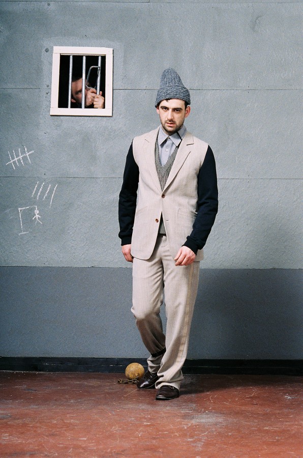 Frank Leder Autumn / Winter 2005 / 06 Break that vicious circle