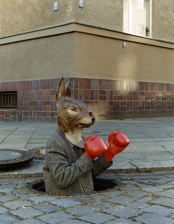 Manhole, Frank Leder